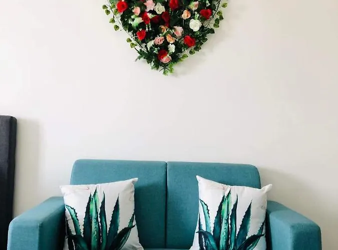Ebony's Place At Shore Residences Manila